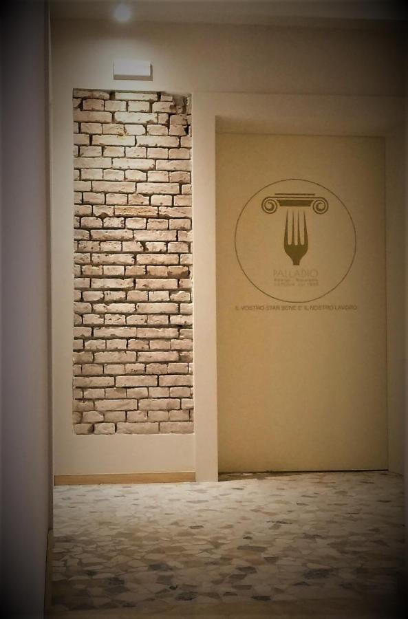 Albergo Ristorante Palladio Osteria Dal 1900 Fratta Polesine Kültér fotó